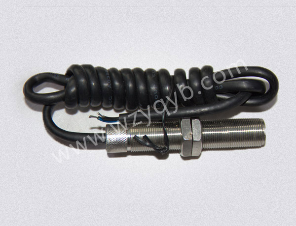磁(ci)電轉速(su)傳感器(qi)